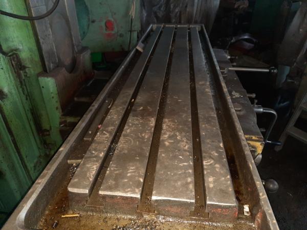 Вертикальный консольно-фрезерный станок 6М13П — фото 2